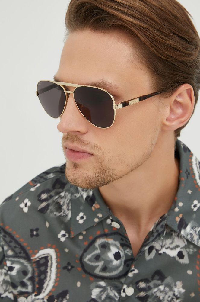 Сонцезахисні окуляри Gucci чоловічі колір золотий (2477338)