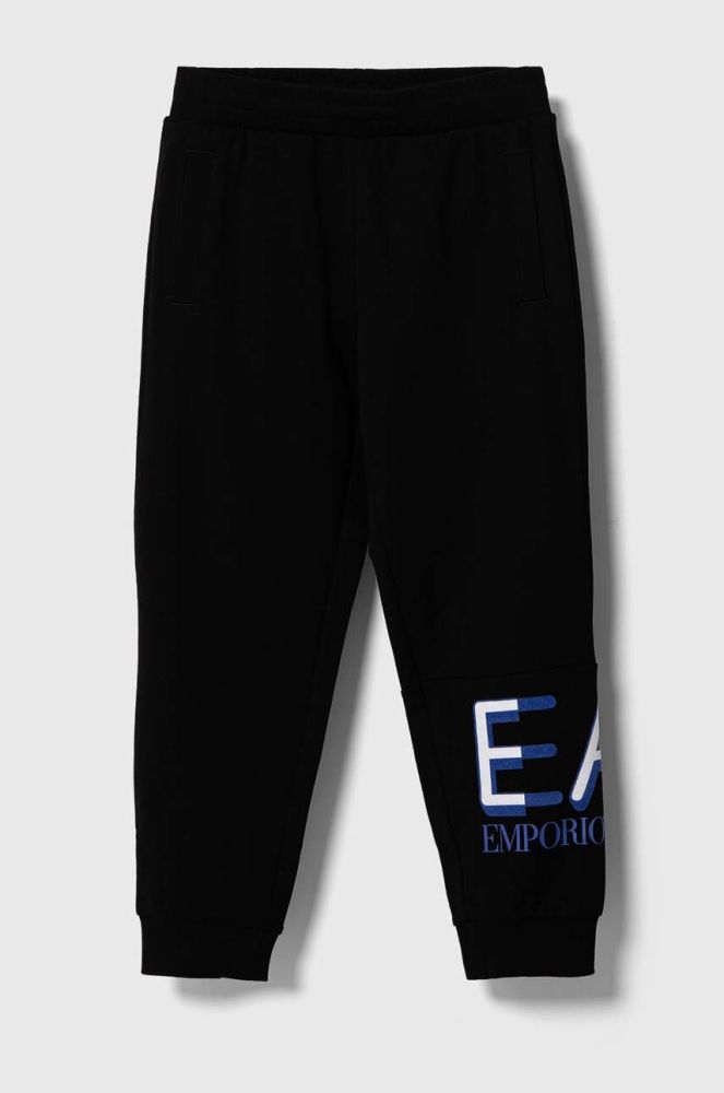 Дитячі бавовняні штани EA7 Emporio Armani колір чорний з принтом (3442969)