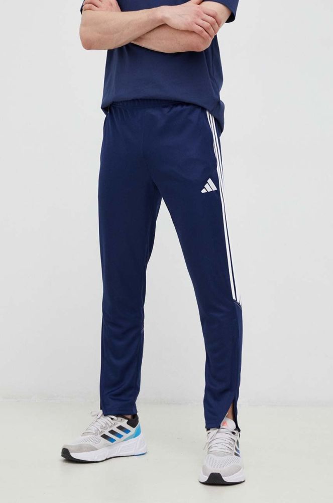Штани для тренувань adidas Performance Tiro 23 колір синій з аплікацією (3087908)